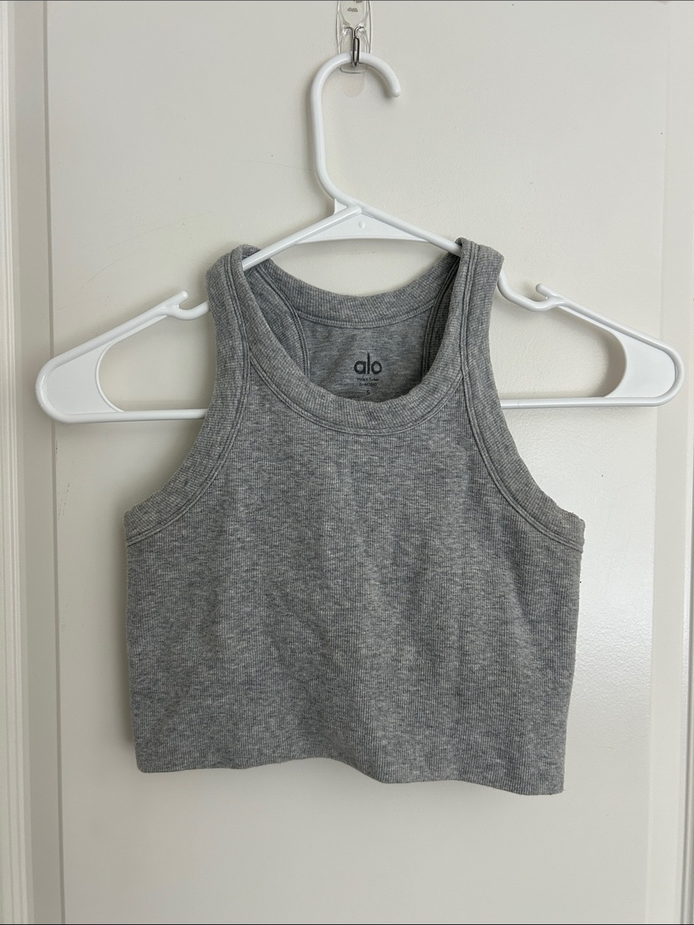 ALO Yoga seamless delight high neck bra Gray Ribbed Cropped Tank small